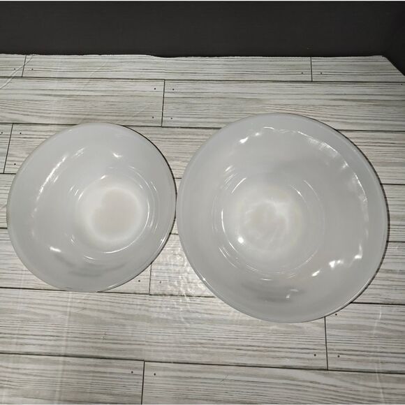 TOMAH CO-OP ELEVATOR TOMAH Wisconsin 1971 & 1972 Milkglass Advertising Bowls - Picture 2 of 10